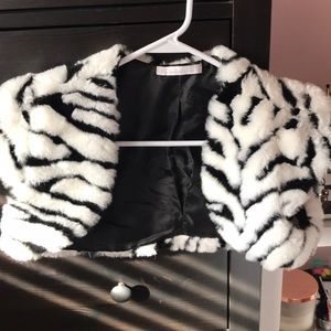Super cropped faux fur vest